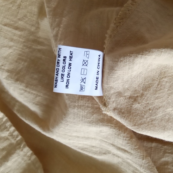 FURTHER PRICE DROP  LoveU.Dear  pintucked blouse.  Size Large. - Picture 5 of 5